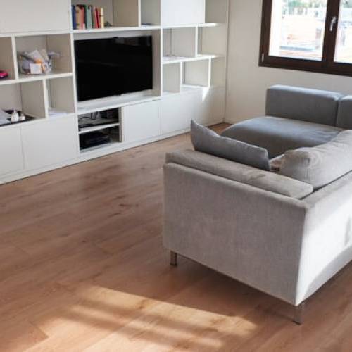 Parquet di quercia naturale in scelta mista nodata con trattamento ossidativo brunito